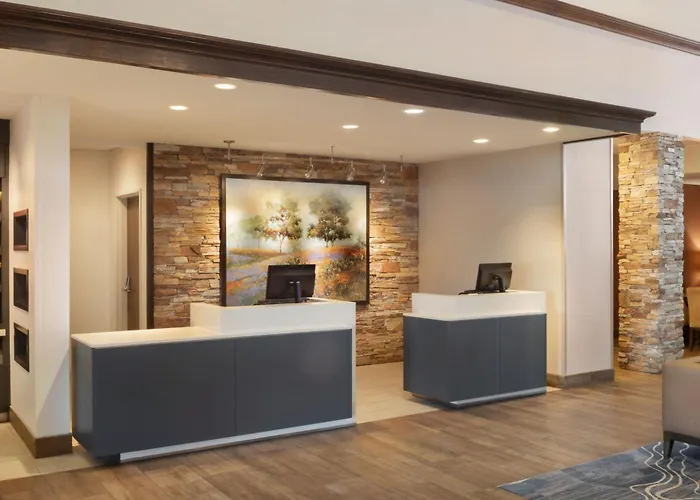Courtyard By Marriott