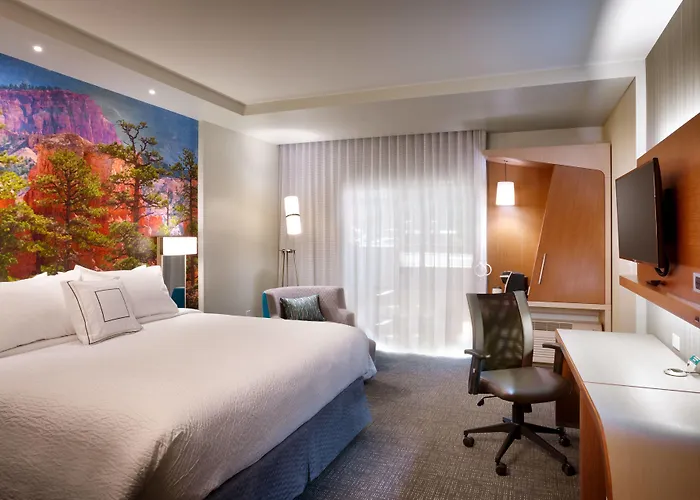 Courtyard By Marriott Hotel