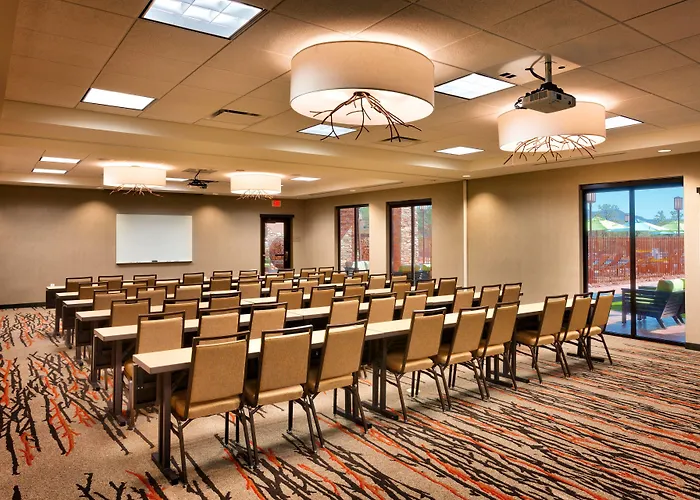 Courtyard By Marriott Hotel 3*