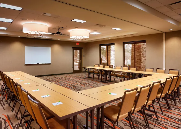Courtyard By Marriott