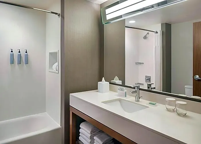 Courtyard By Marriott 3*