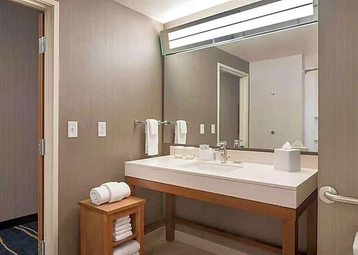 Courtyard By Marriott 3*