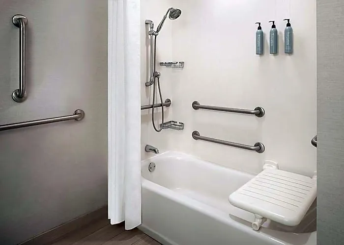 Courtyard By Marriott Hotel
