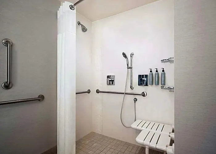 Courtyard By Marriott Hotel 3*